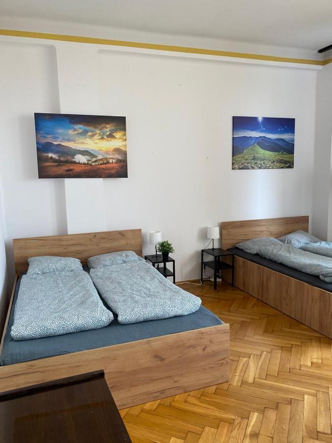 Vintage Rooms In Old Town Краков Экстерьер фото